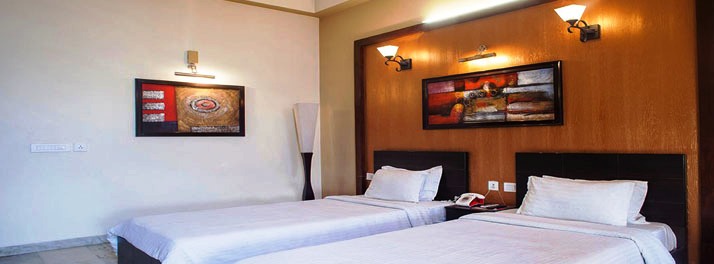 1899/Hotel The Royal Residency - Aligarh 08.jpg